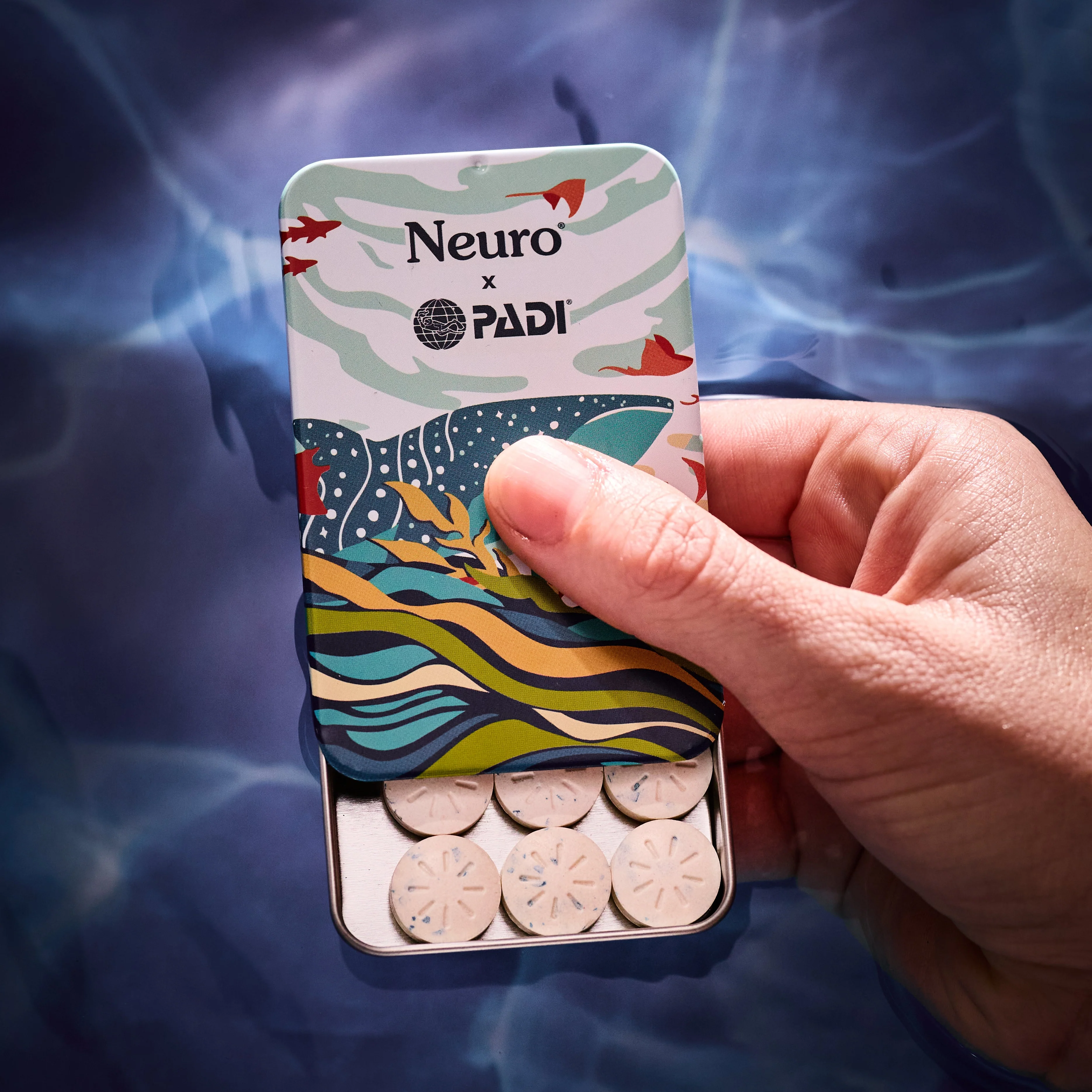 PADI x Neuro Whale Shark Tin - Image 3